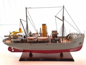 maquette bateau bois TINTIN l'Aurore Etoile mysterieuse