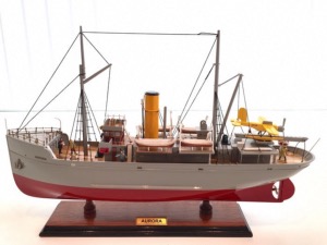 maquette bateau bois TINTIN l'Aurore Etoile mysterieuse